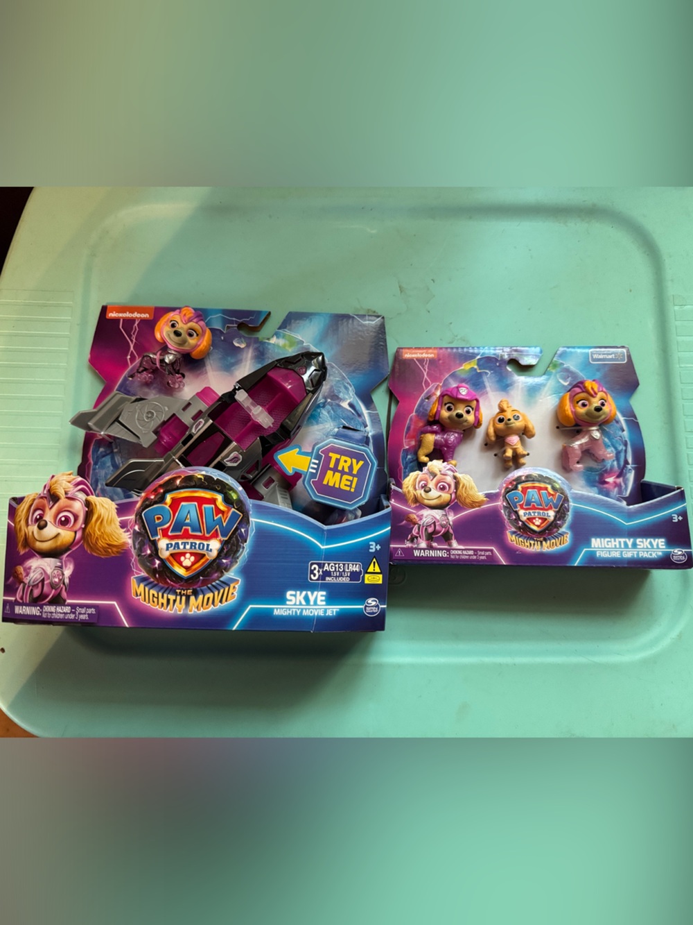 Paw Patrol Mighty Movie Skye Jet & Figure Pack - Pink and Gray